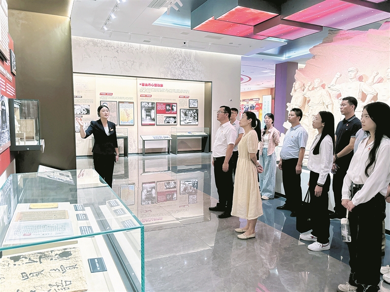 年中看进展 | 筑牢拒腐防变思想防线
