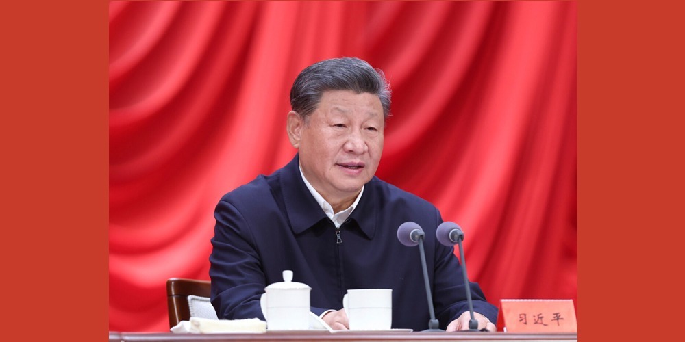 做堂堂正正的中国人——习近平总书记重要讲话激励台胞共担民族大义、同谱复兴新篇
